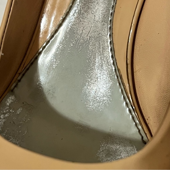 Gucci "Vitello Vernice Soft Wedge" Shoes Tan Size 37.5 Fair Condition - Picture 8 of 12